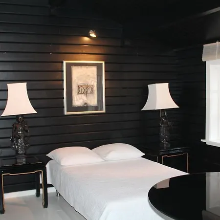 Hotel Kirsten Piil Bed & Breakfast Bed and Breakfast Klampenborg